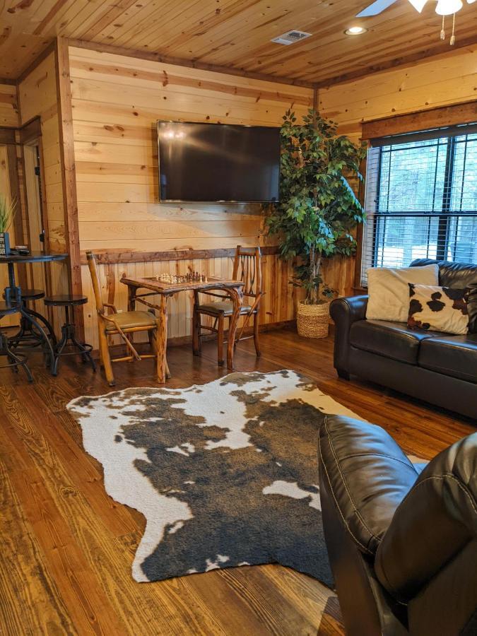 Stone Mountain Lodge 5000Sqft 6 Bed Game Room Pool Table Hot Tub Broken Bow Exterior foto