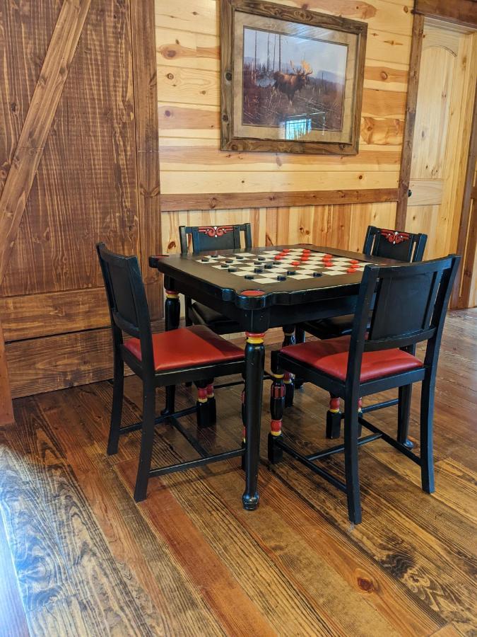 Stone Mountain Lodge 5000Sqft 6 Bed Game Room Pool Table Hot Tub Broken Bow Exterior foto